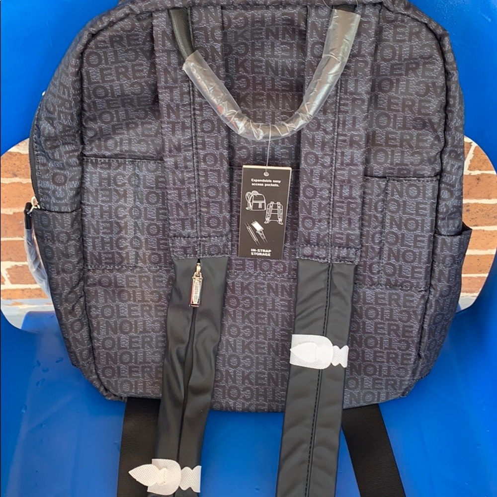 Backpack - Picture 5 of 12